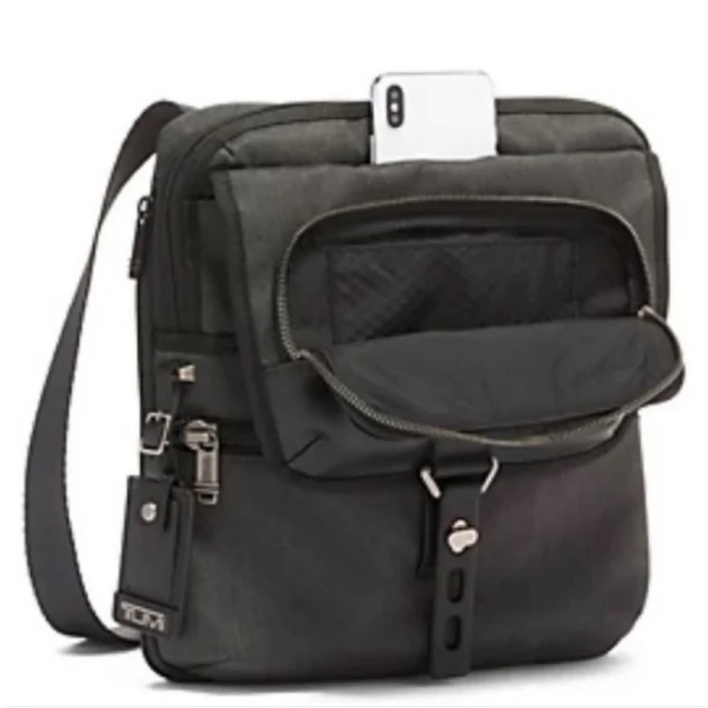 Tumi Alpha Bravo Arnold Zip Flap for Men